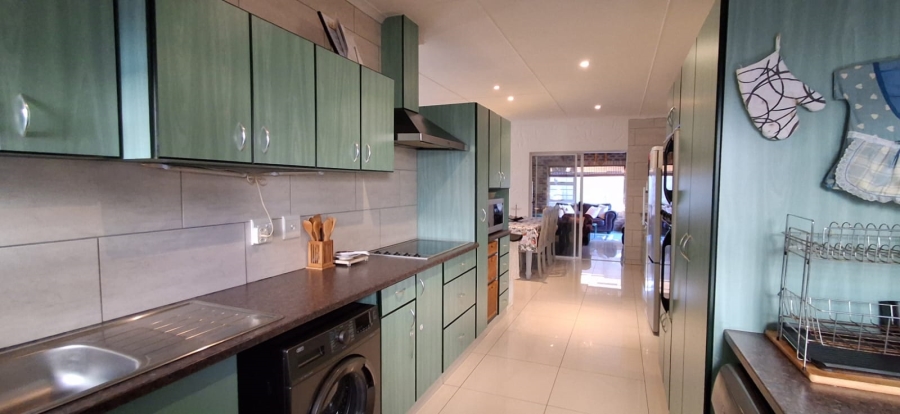 4 Bedroom Property for Sale in Diaz Beach Western Cape